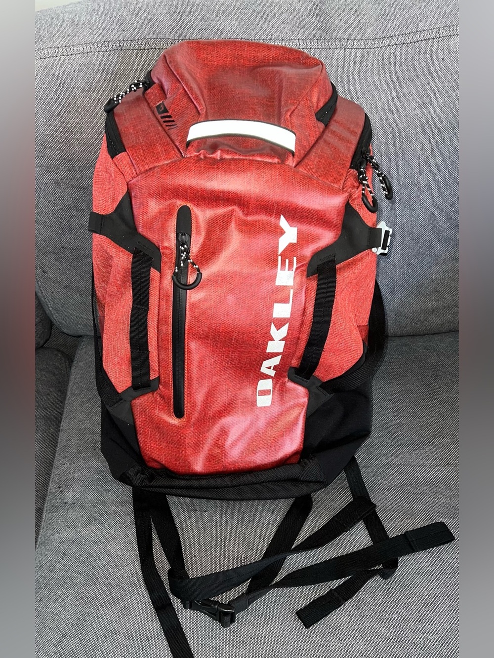 Oakley Men's Voyage 25 Backpack